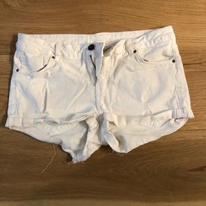 H&M white jean shorts
